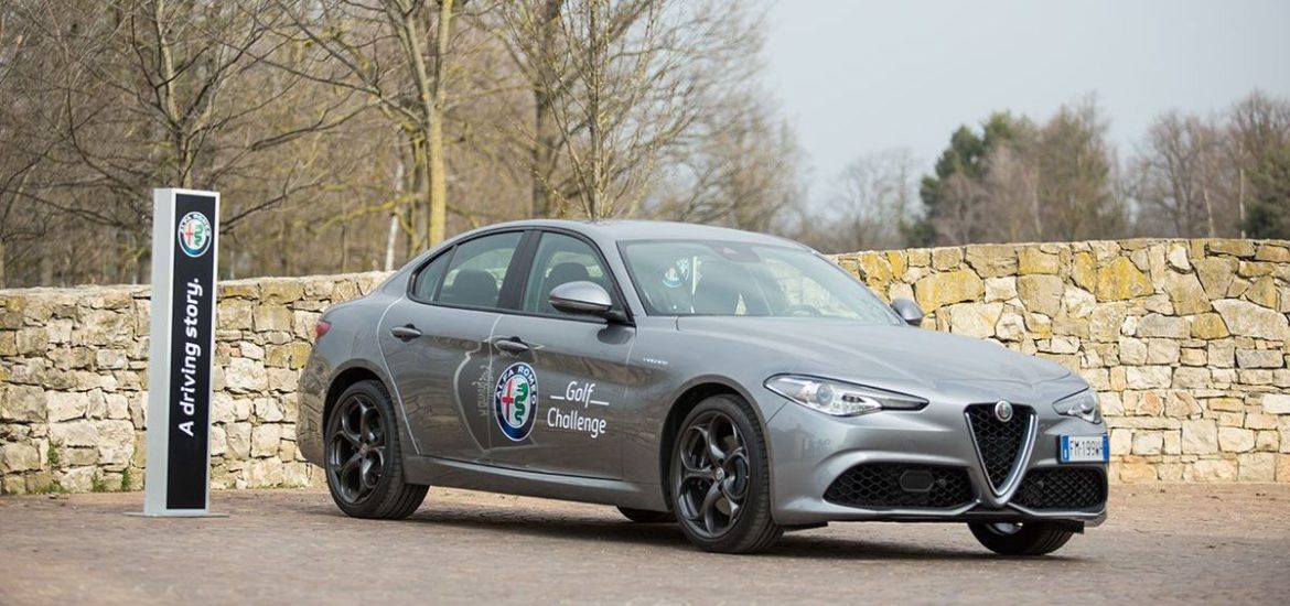 Spannung auf dem Rasen und auf dem Asphalt beim Finale der Alfa Romeo Golf Challenge