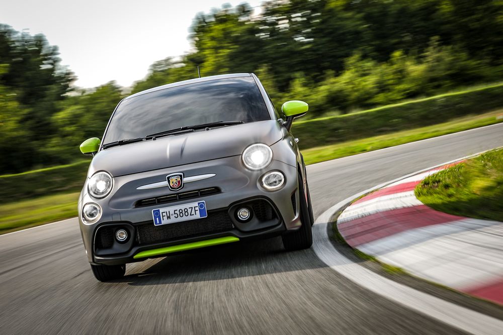 Der neue Abarth 595 Pista - gebaut für junge Fahrer