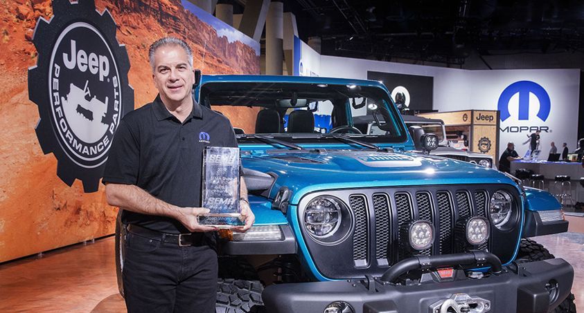 SEMA Show kürt Jeep® Wrangler zum zehnten Mal in Folge zum „SUV des Jahres“