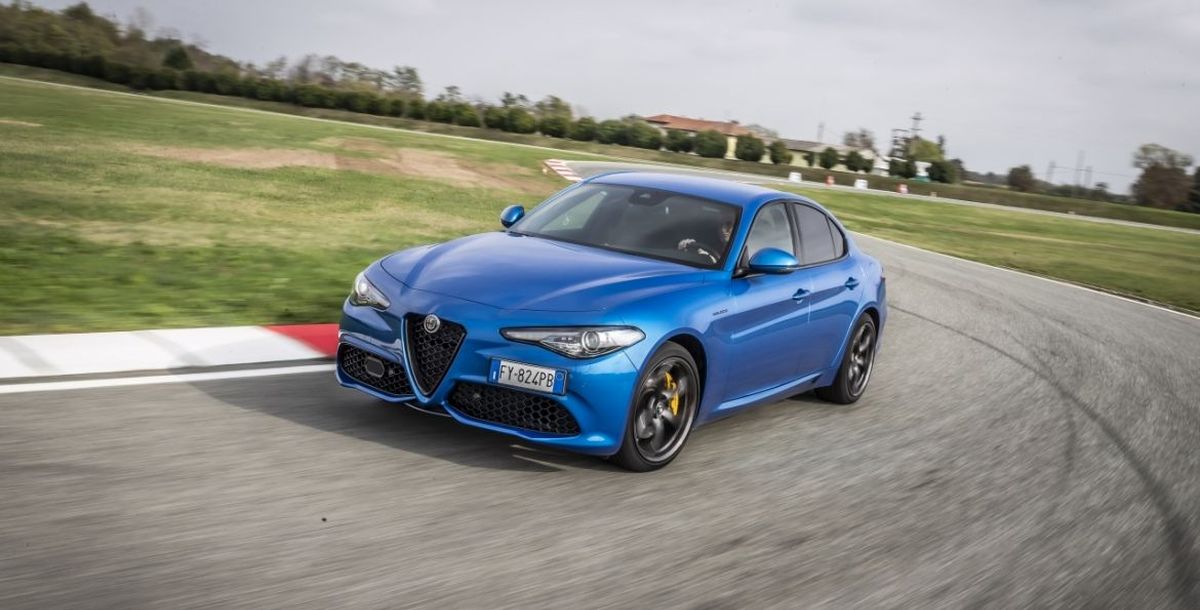 Drei Design-Preise für Alfa Romeo beim Wettbewerb „Die besten Marken“